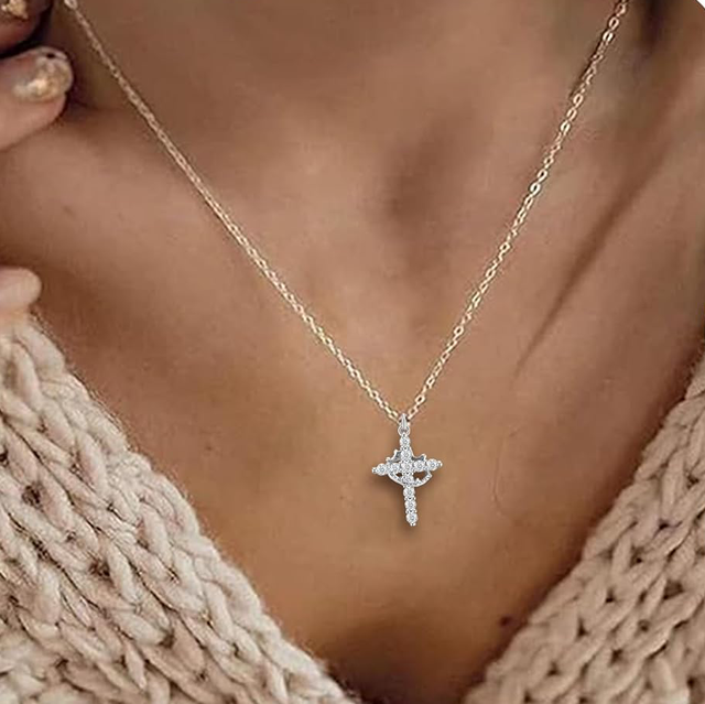 Collier Crucifix Jésus — Acier Inoxydable